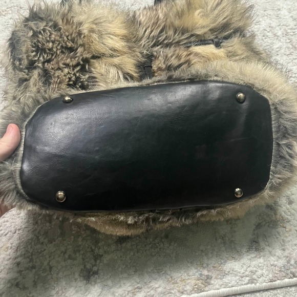 Y2K Chic Faux Fur Tote Bag Black Leather Handles Drawstring Accent Fabulous Furs - Picture 6 of 13